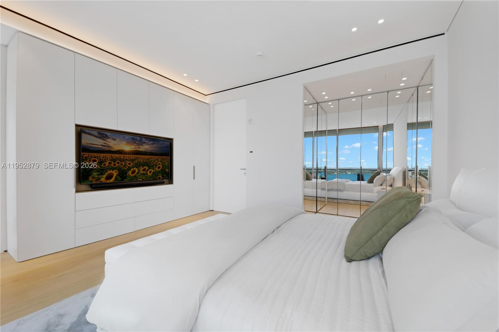 10203 Collins Ave #2701, Bal Harbour FL 33154