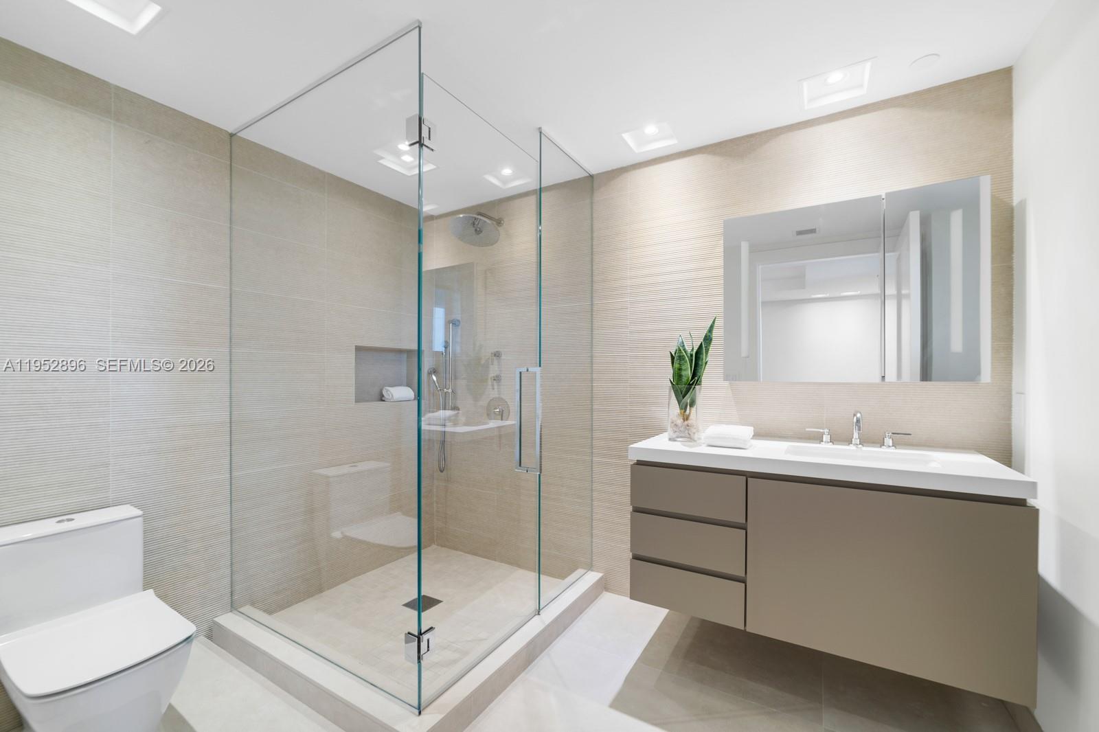 3535 Hiawatha Ave #403, Miami FL 33133
