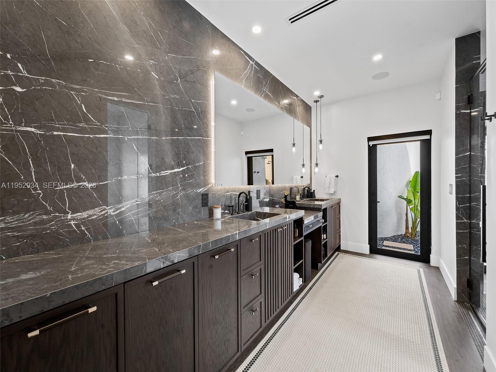 1236 Obispo Ave, Coral Gables FL 33134
