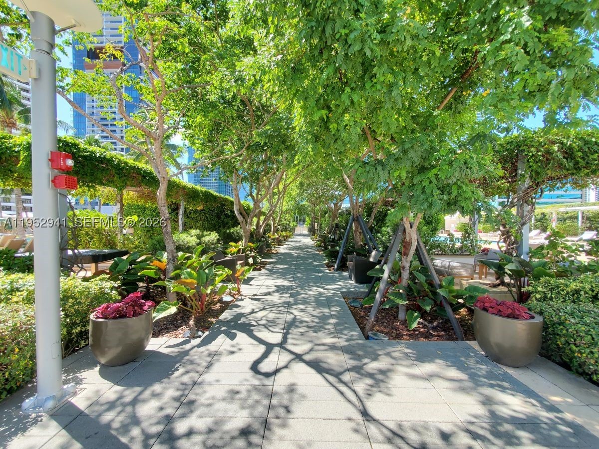 1435 Brickell Ave #3510, Miami FL 33131