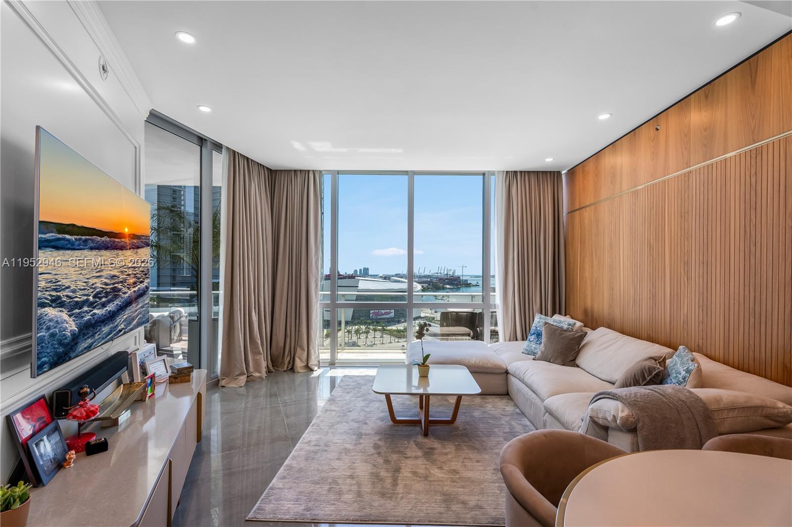 851 NE 1st Avenue #1409, Miami FL 33132