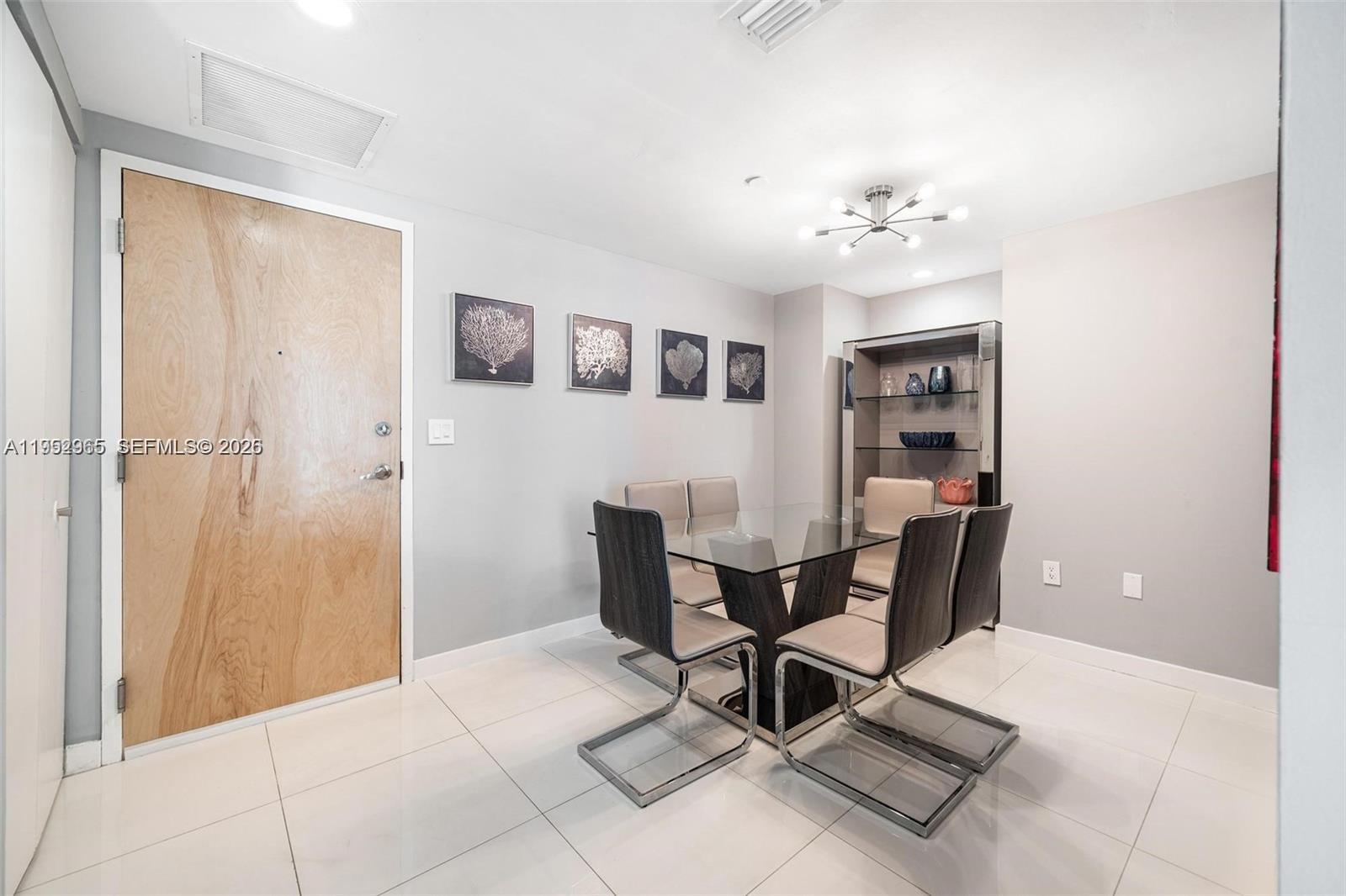 350 S Miami Ave #2505, Miami FL 33130