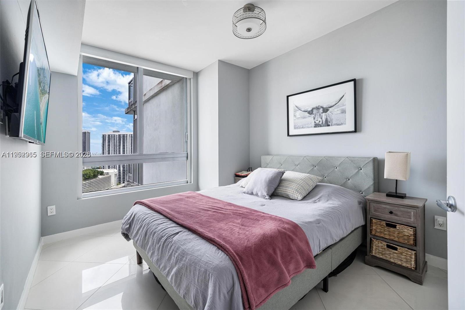 350 S Miami Ave #2505, Miami FL 33130