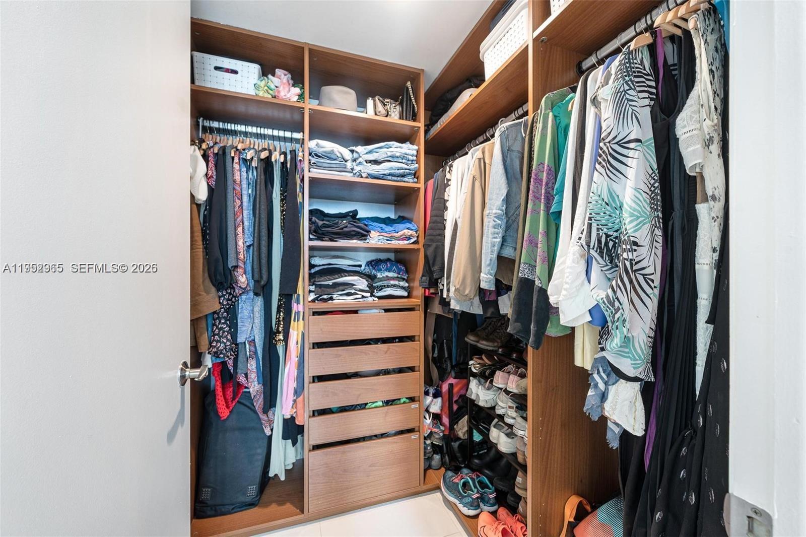 350 S Miami Ave #2505, Miami FL 33130