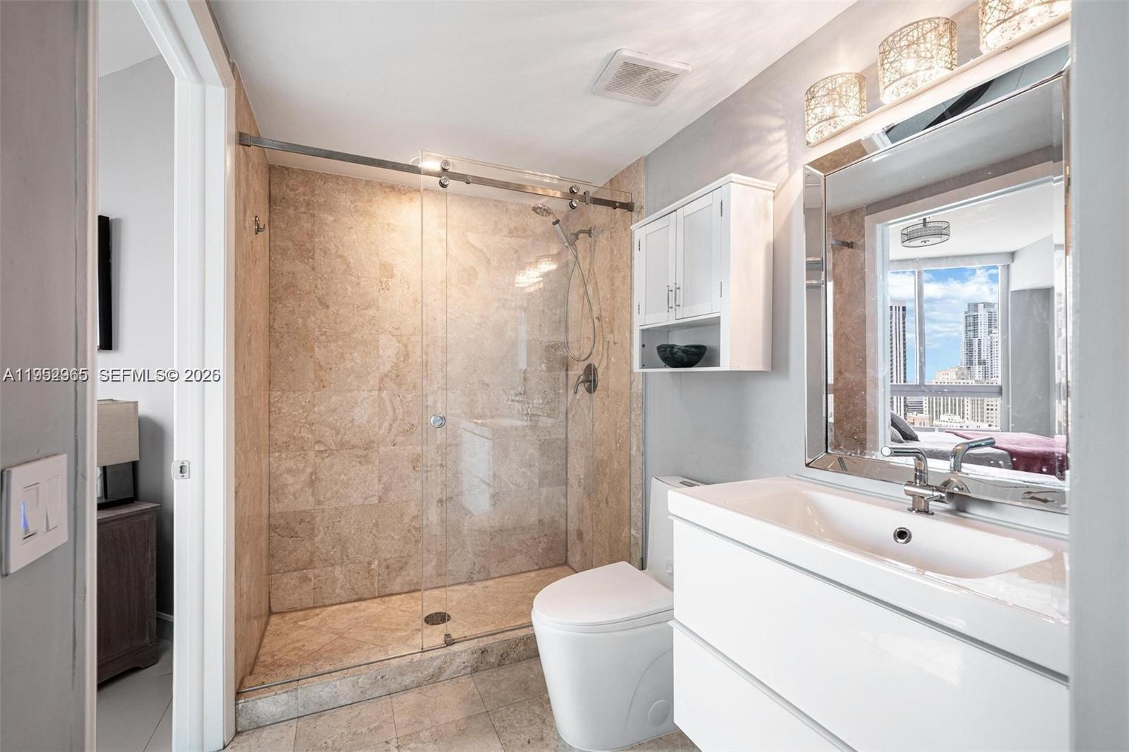350 S Miami Ave #2505, Miami FL 33130
