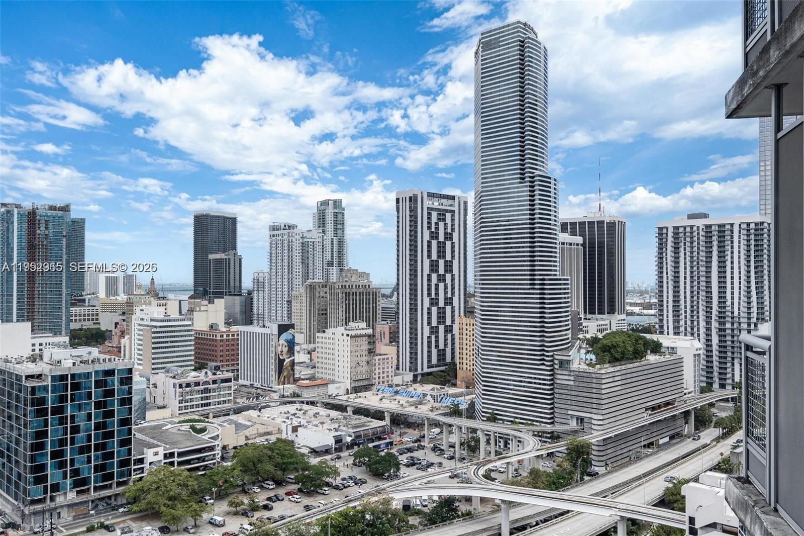 350 S Miami Ave #2505, Miami FL 33130