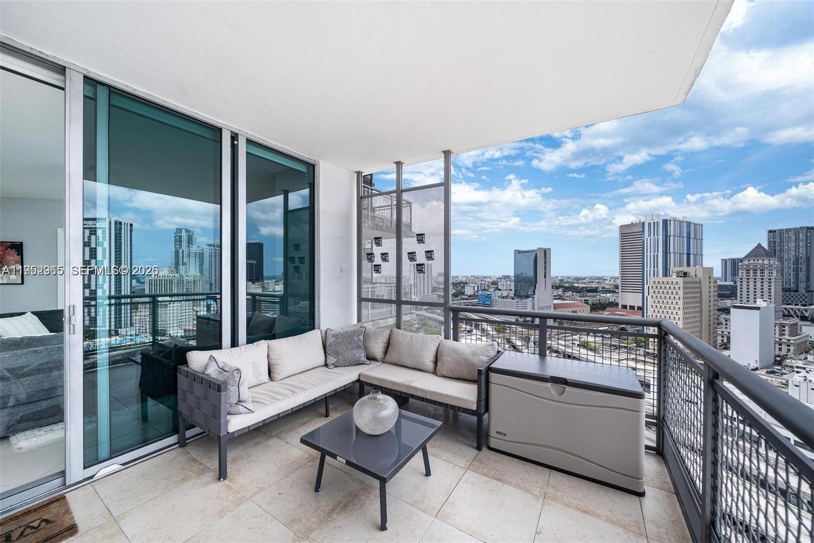 350 S Miami Ave #2505, Miami FL 33130