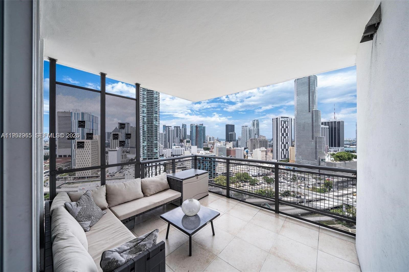 350 S Miami Ave #2505, Miami FL 33130