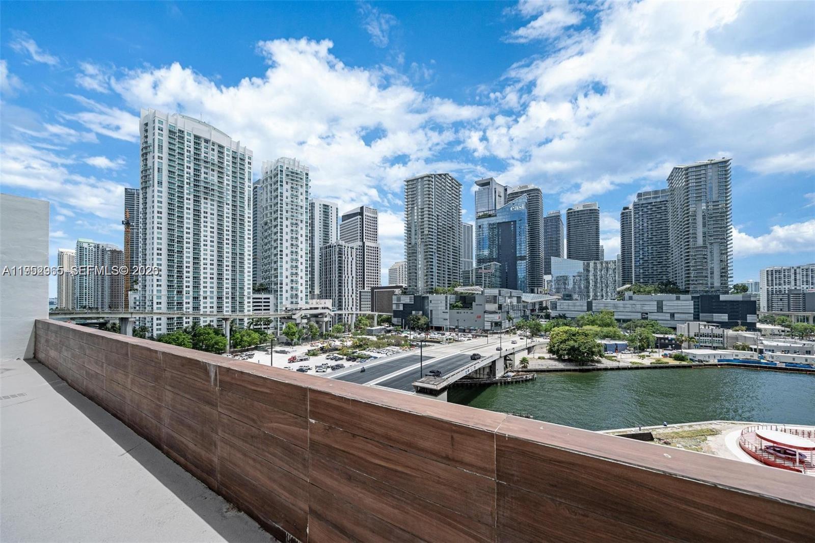 350 S Miami Ave #2505, Miami FL 33130
