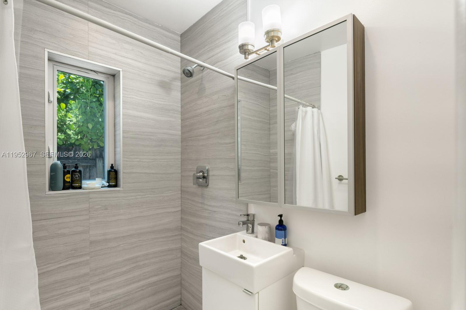 4580 Post Ave, Miami Beach FL 33140