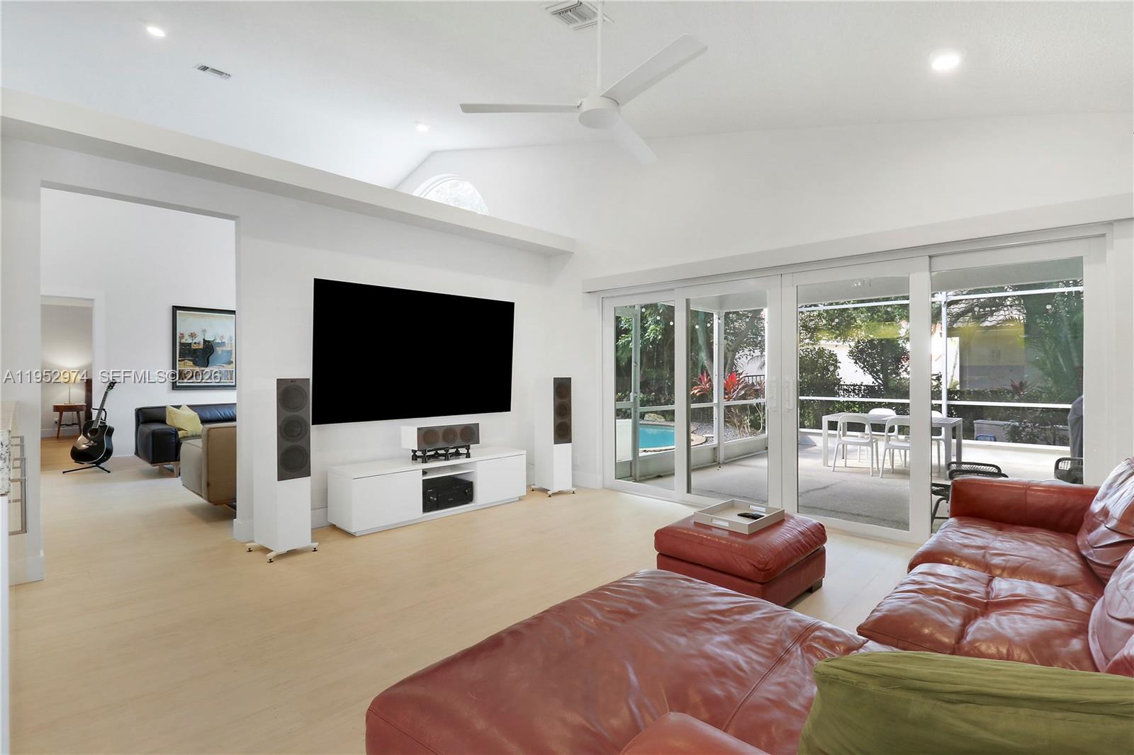 193 Bent Tree Dr, Palm Beach Gardens FL 33418