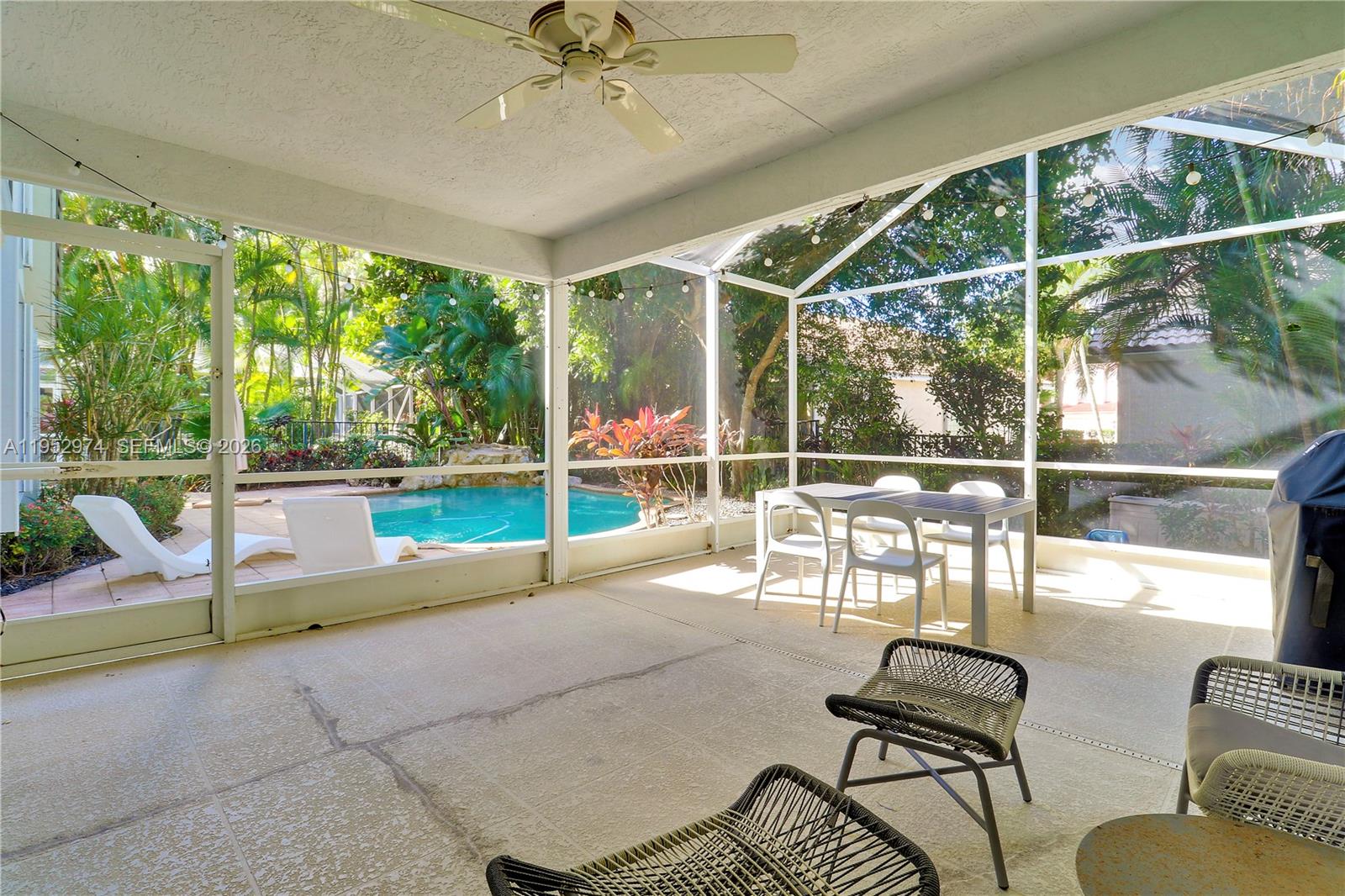 193 Bent Tree Dr, Palm Beach Gardens FL 33418