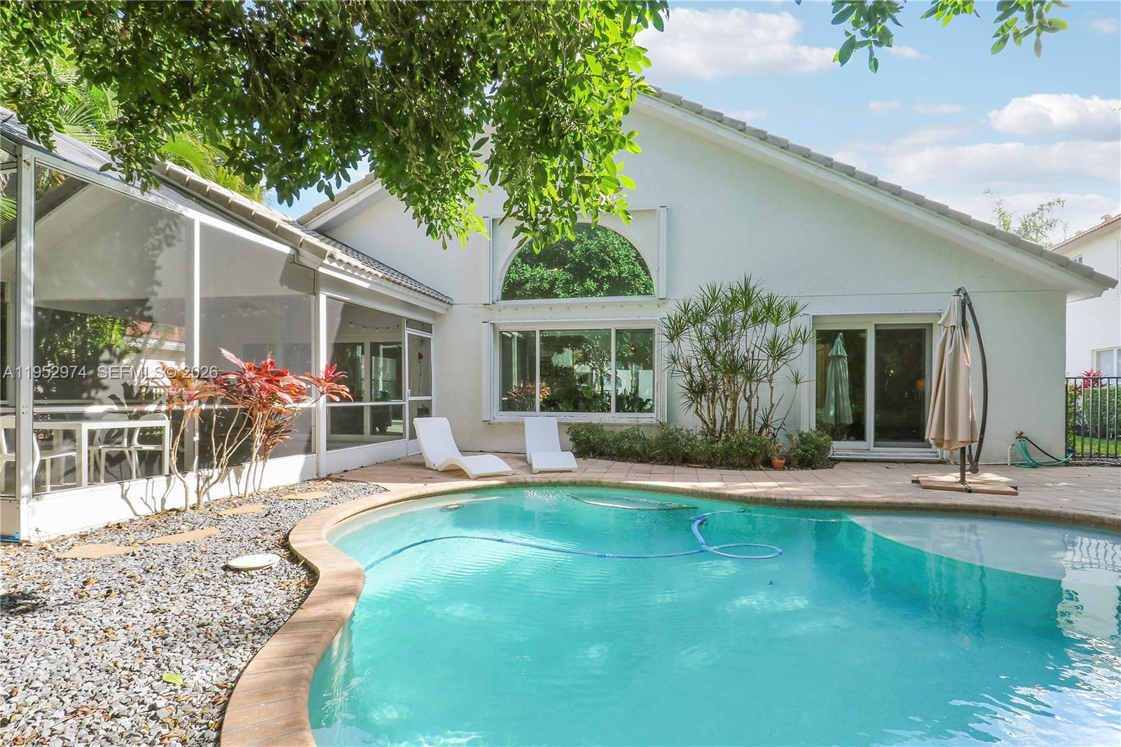 193 Bent Tree Dr, Palm Beach Gardens FL 33418