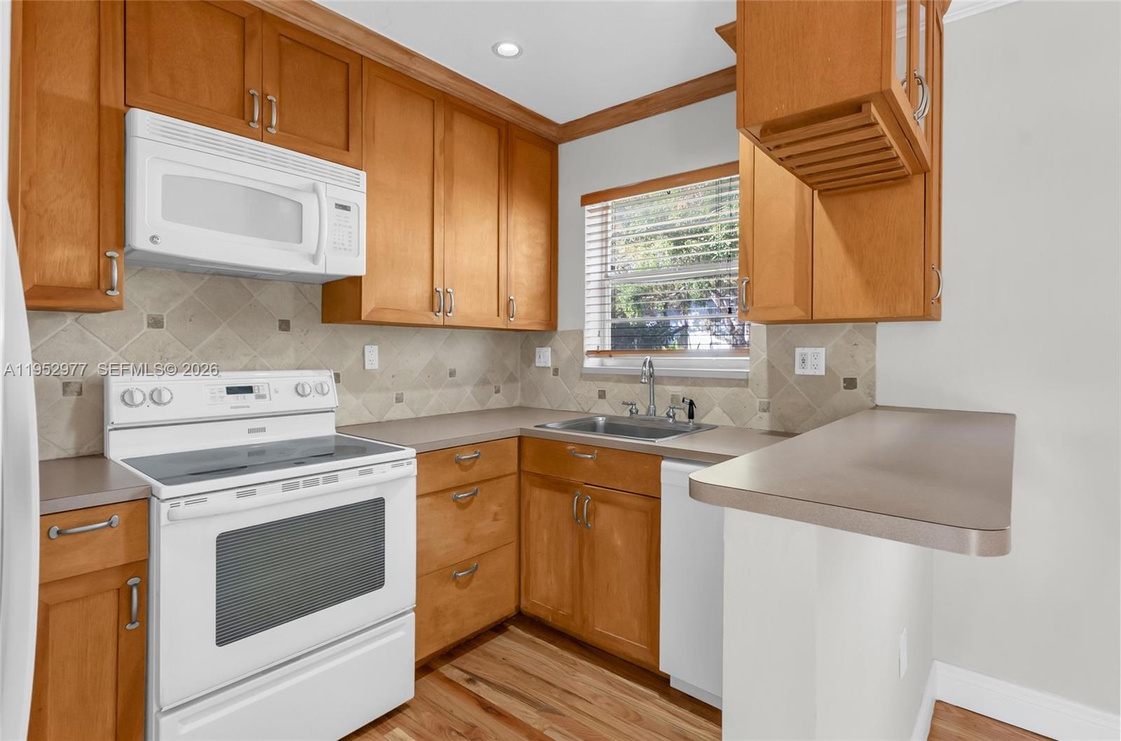7840 SW 55th Ave #22A, Miami FL 33143