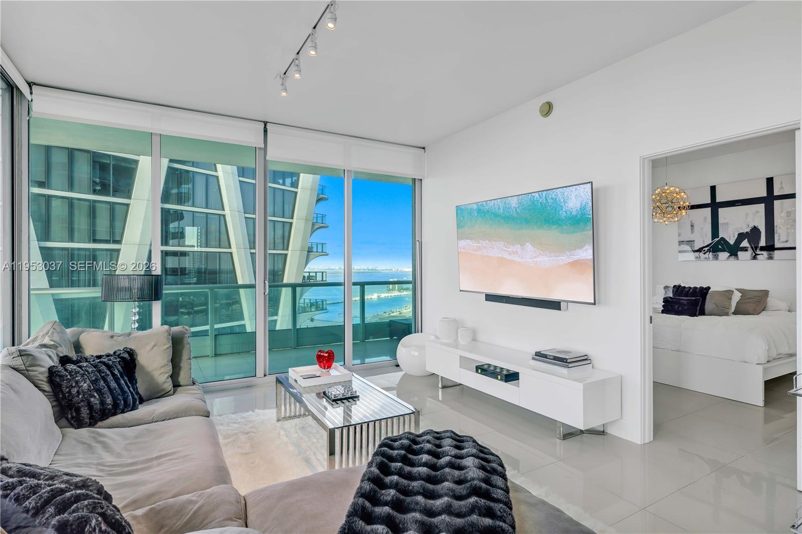900 Biscayne Blvd #3112, Miami FL 33132