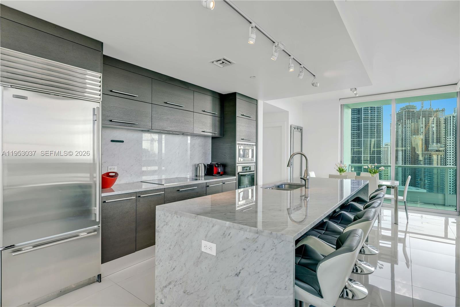 900 Biscayne Blvd #3112, Miami FL 33132