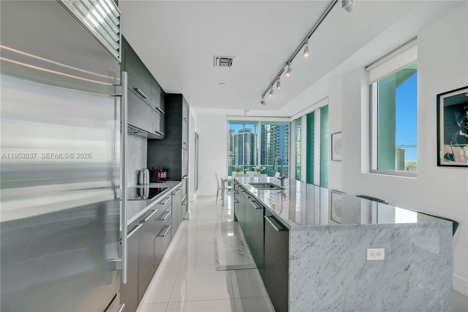 900 Biscayne Blvd #3112, Miami FL 33132