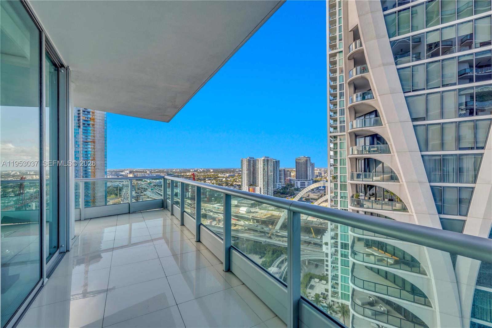 900 Biscayne Blvd #3112, Miami FL 33132