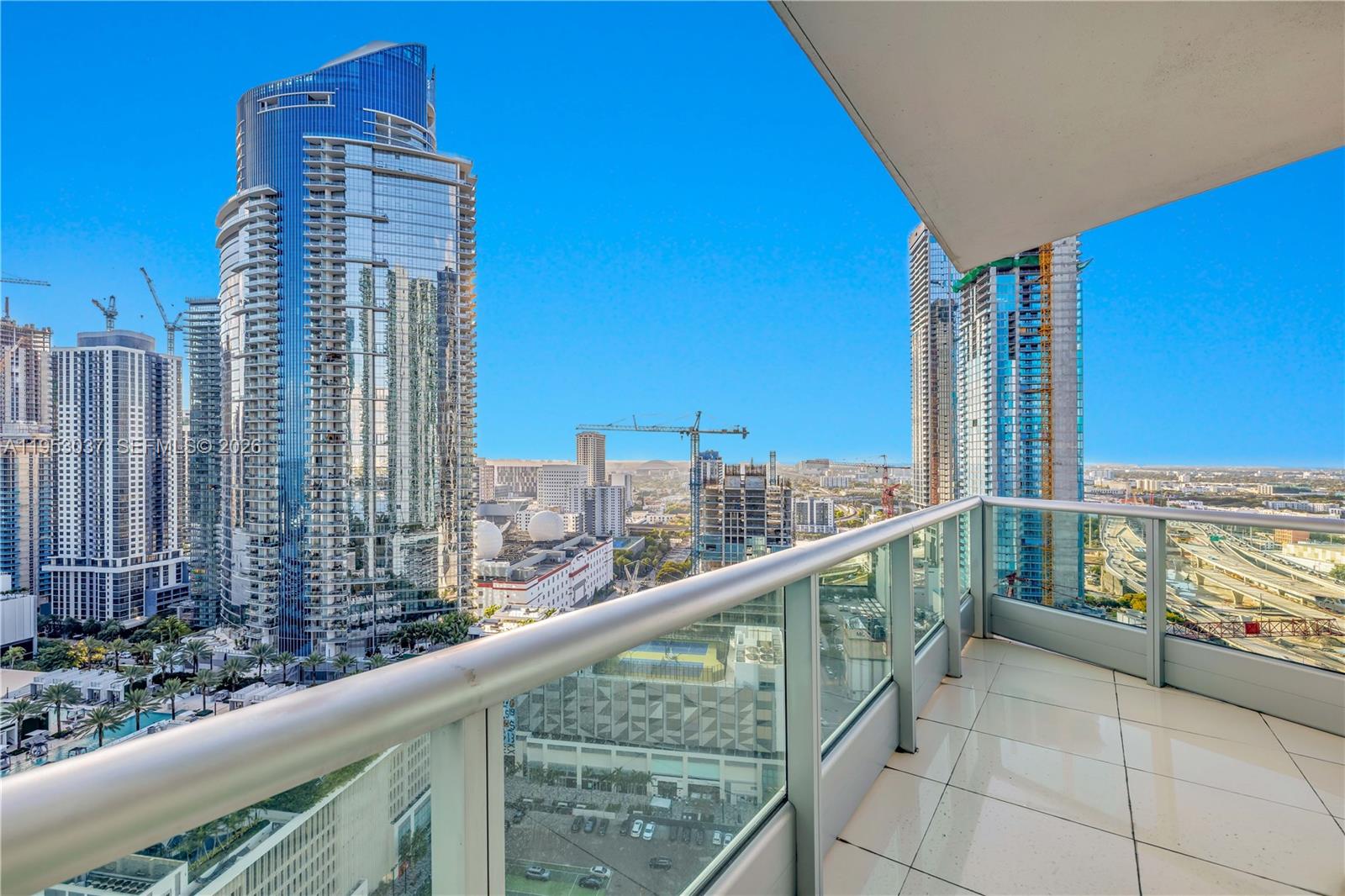 900 Biscayne Blvd #3112, Miami FL 33132