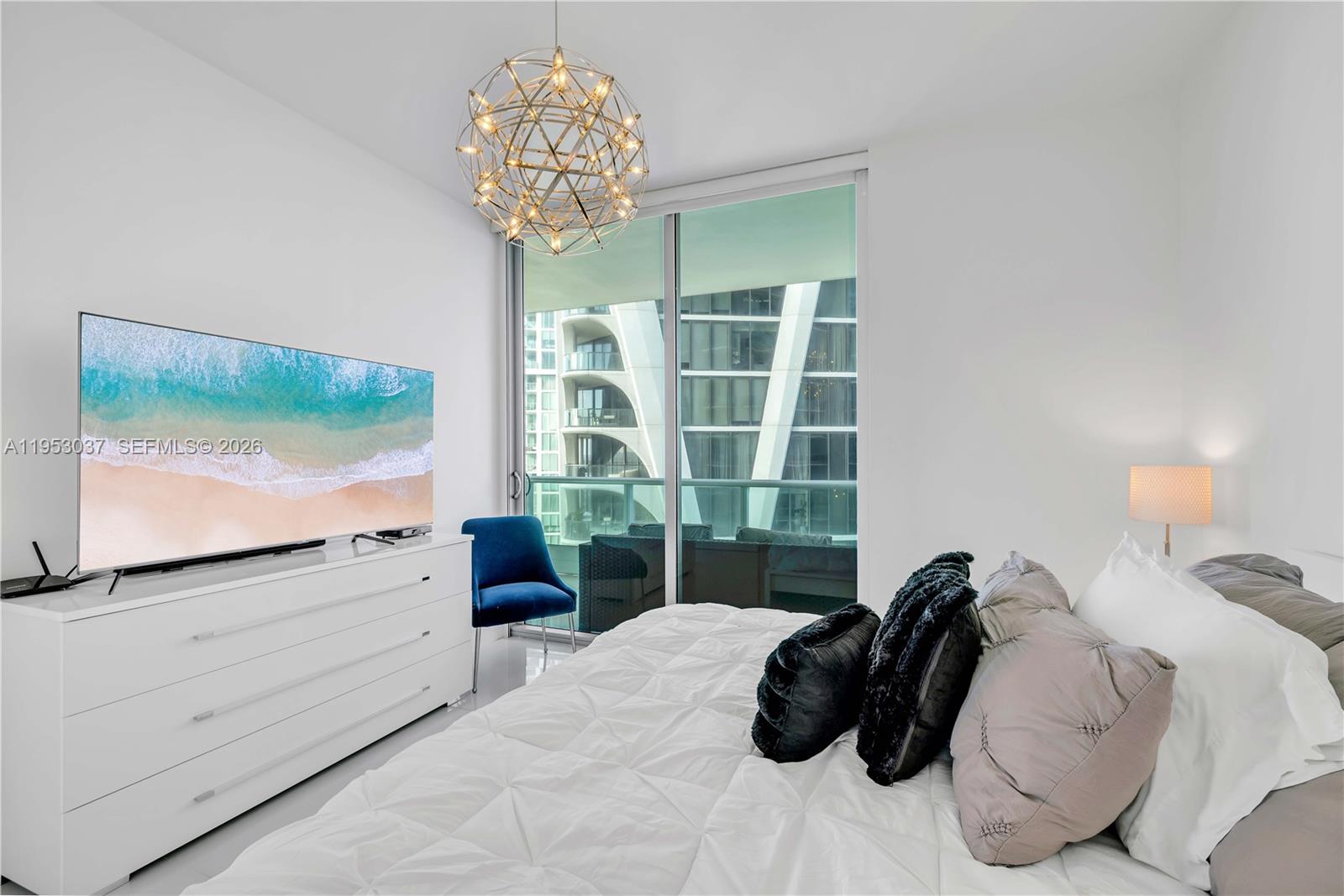 900 Biscayne Blvd #3112, Miami FL 33132