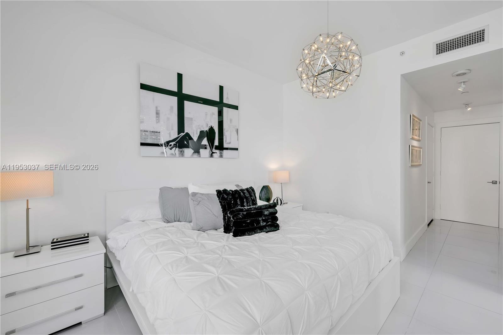 900 Biscayne Blvd #3112, Miami FL 33132
