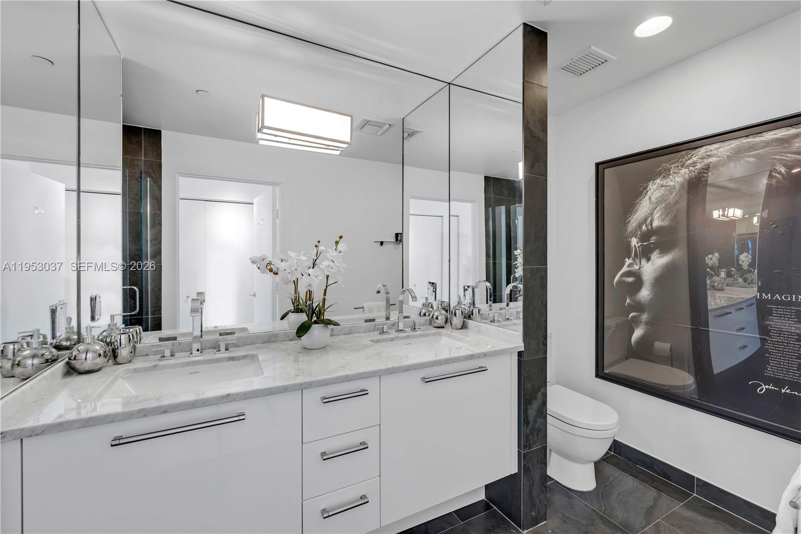900 Biscayne Blvd #3112, Miami FL 33132