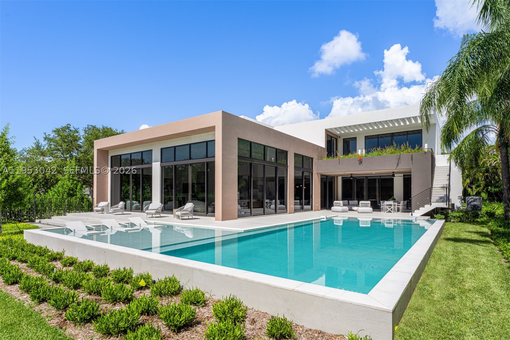 5825 SW 111th Ter, Pinecrest FL 33156