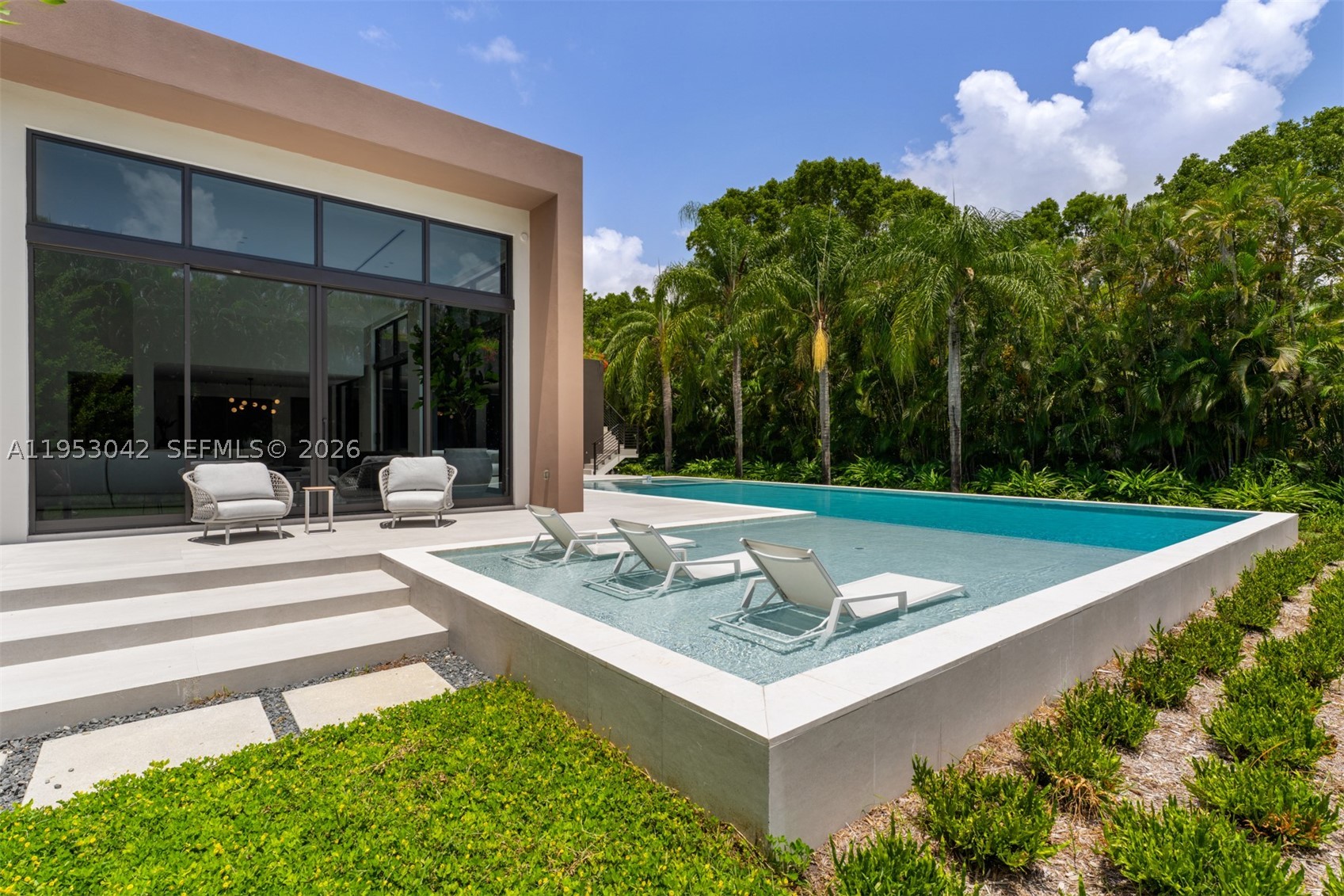 5825 SW 111th Ter, Pinecrest FL 33156