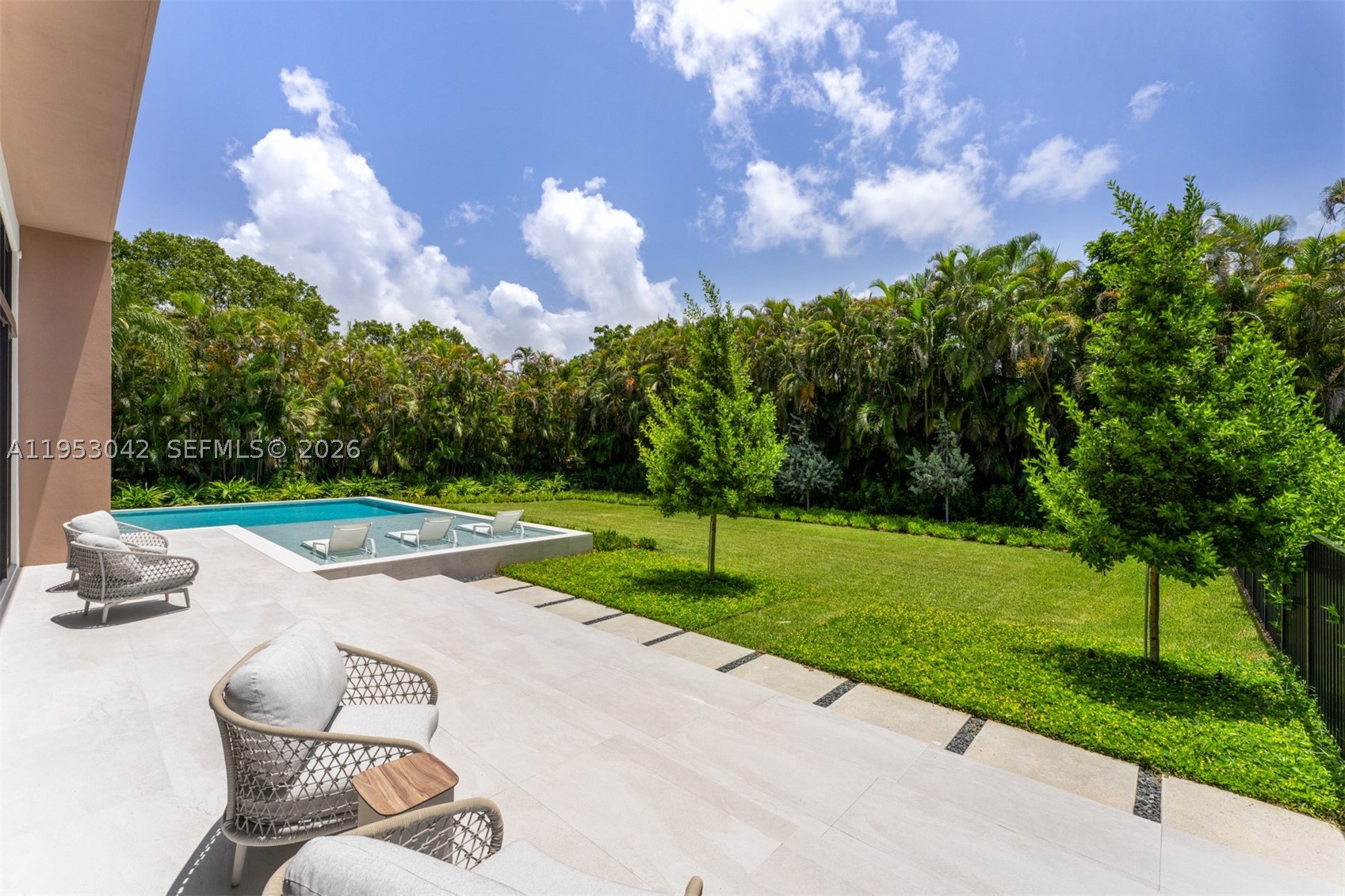 5825 SW 111th Ter, Pinecrest FL 33156