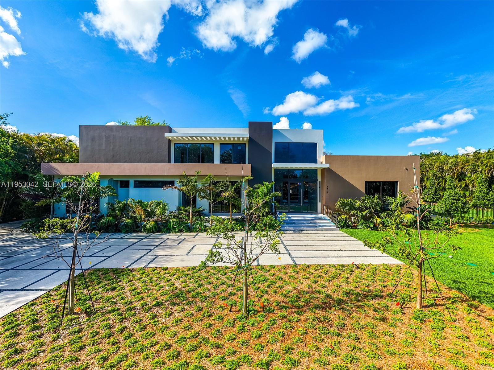 5825 SW 111th Ter, Pinecrest FL 33156