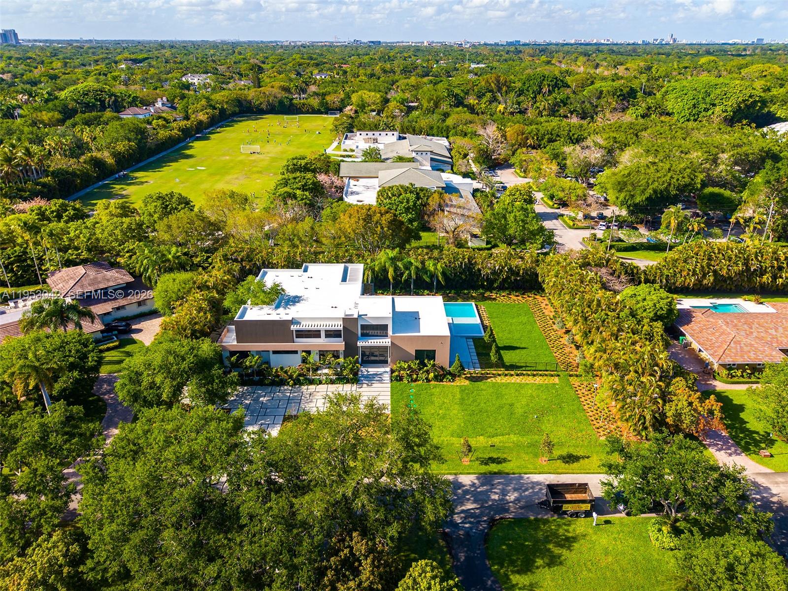5825 SW 111th Ter, Pinecrest FL 33156