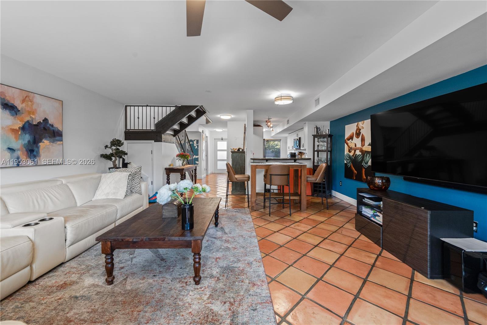 7890 SW 86th St #10, Miami FL 33143