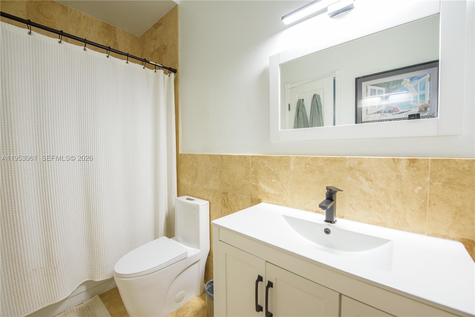 7890 SW 86th St #10, Miami FL 33143