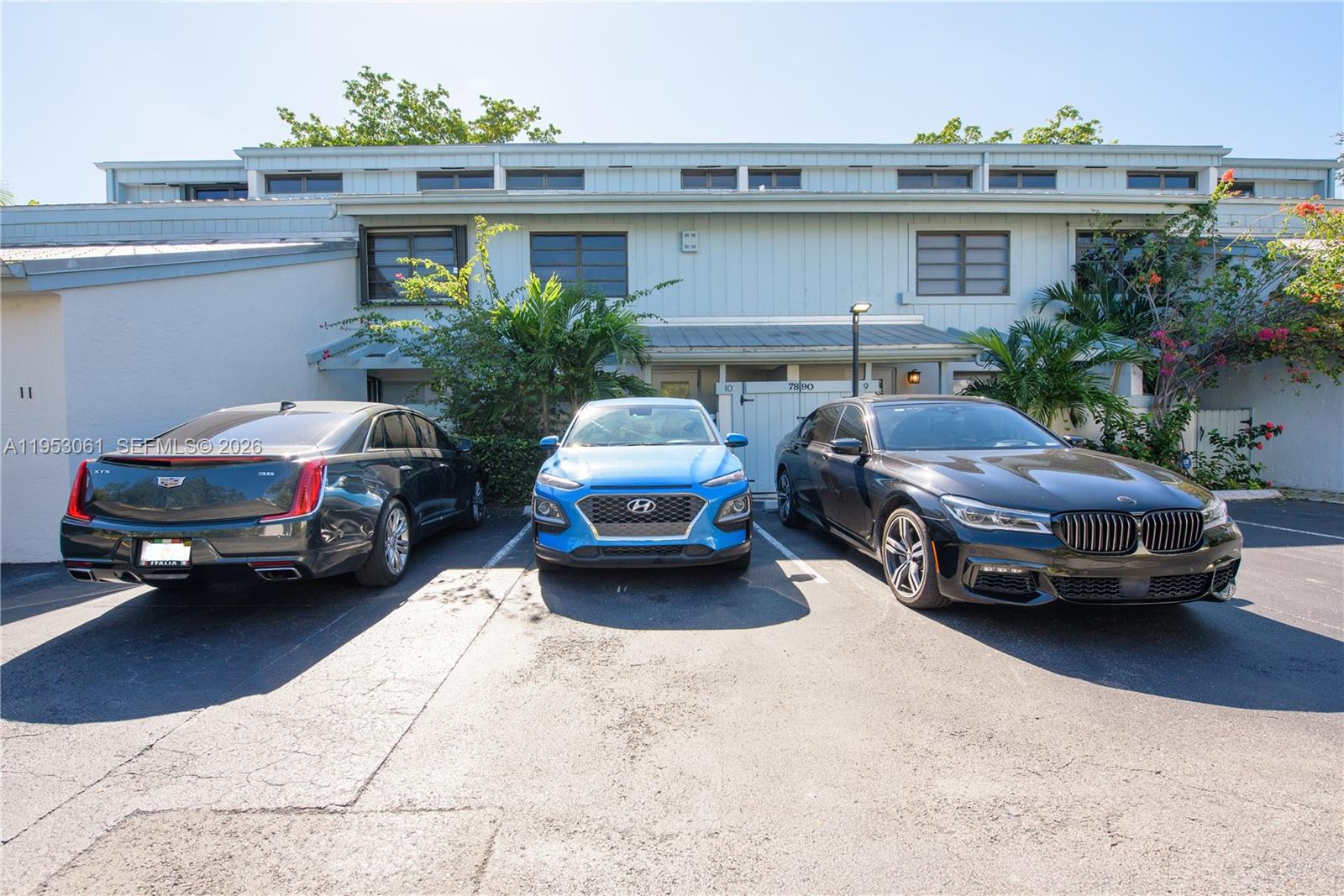 7890 SW 86th St #10, Miami FL 33143