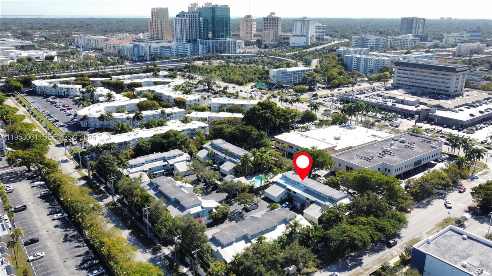 7890 SW 86th St #10, Miami FL 33143