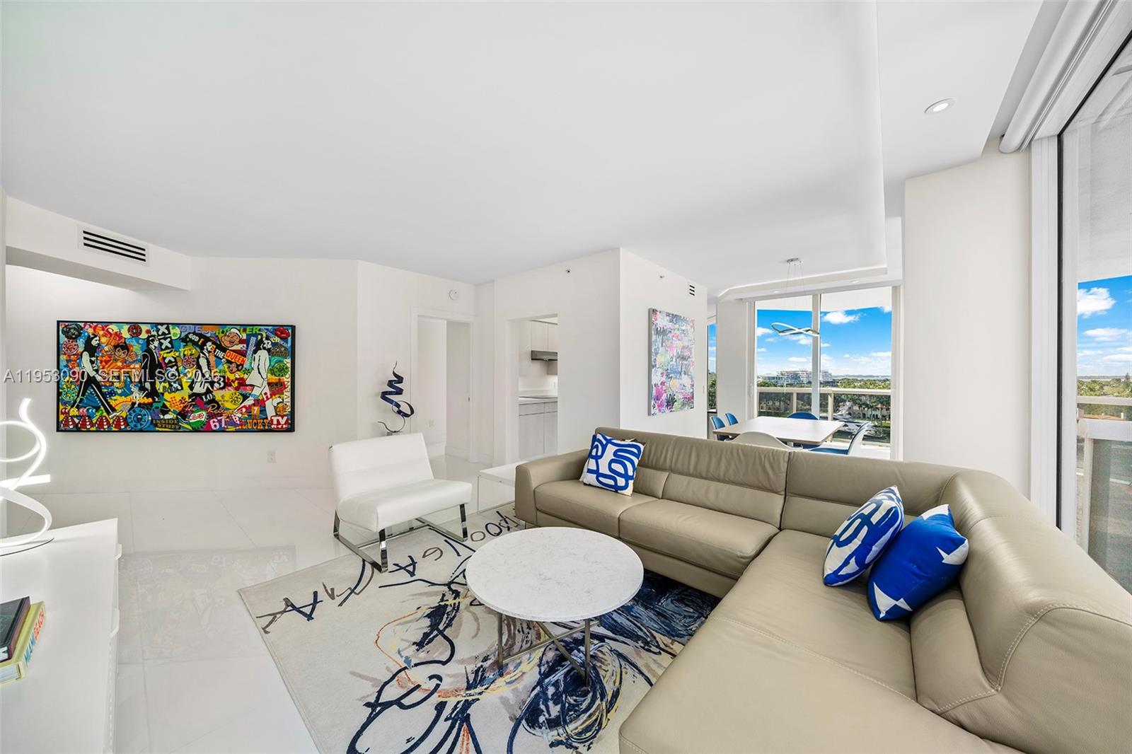 4779 Collins Ave #907, Miami Beach FL 33140