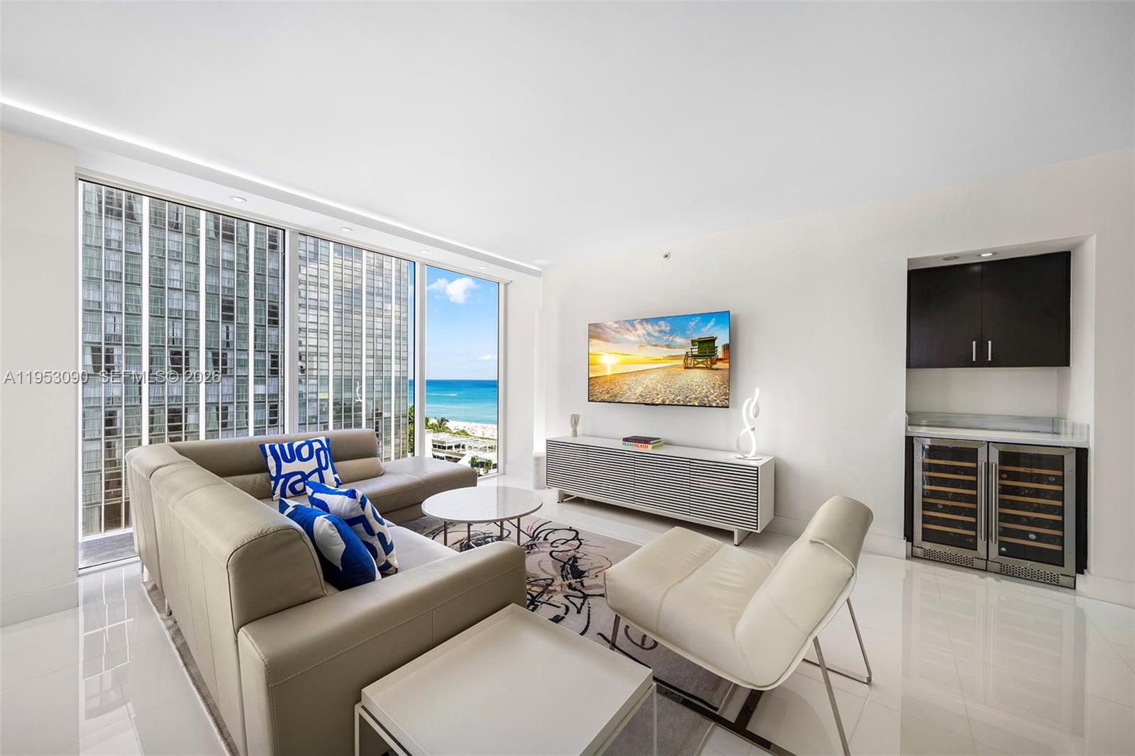 4779 Collins Ave #907, Miami Beach FL 33140