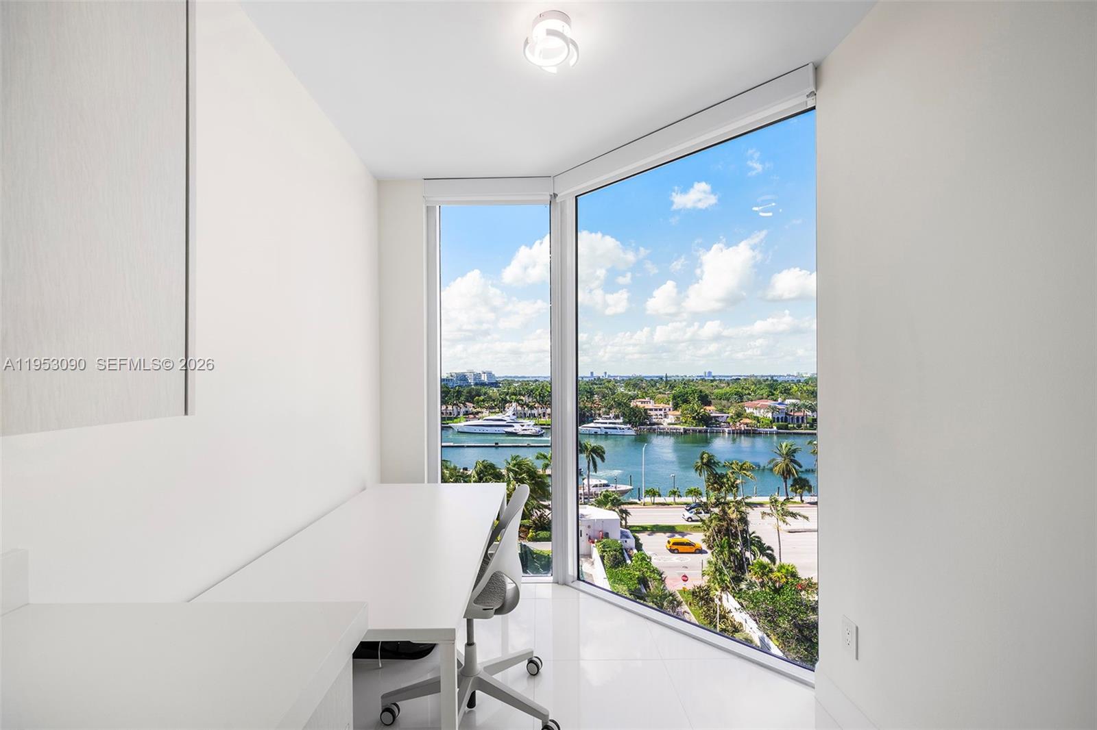 4779 Collins Ave #907, Miami Beach FL 33140