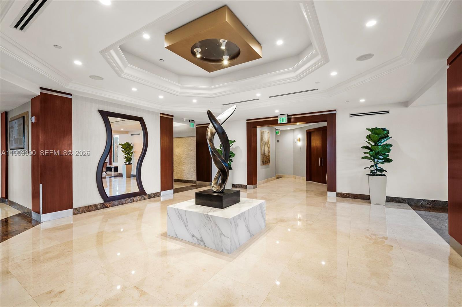 4779 Collins Ave #907, Miami Beach FL 33140