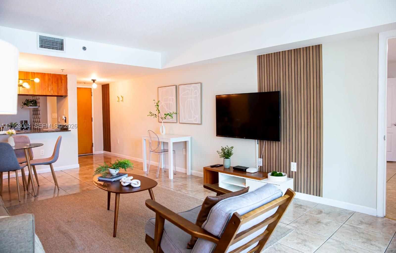 1200 Brickell Bay Dr #3215, Miami FL 33131