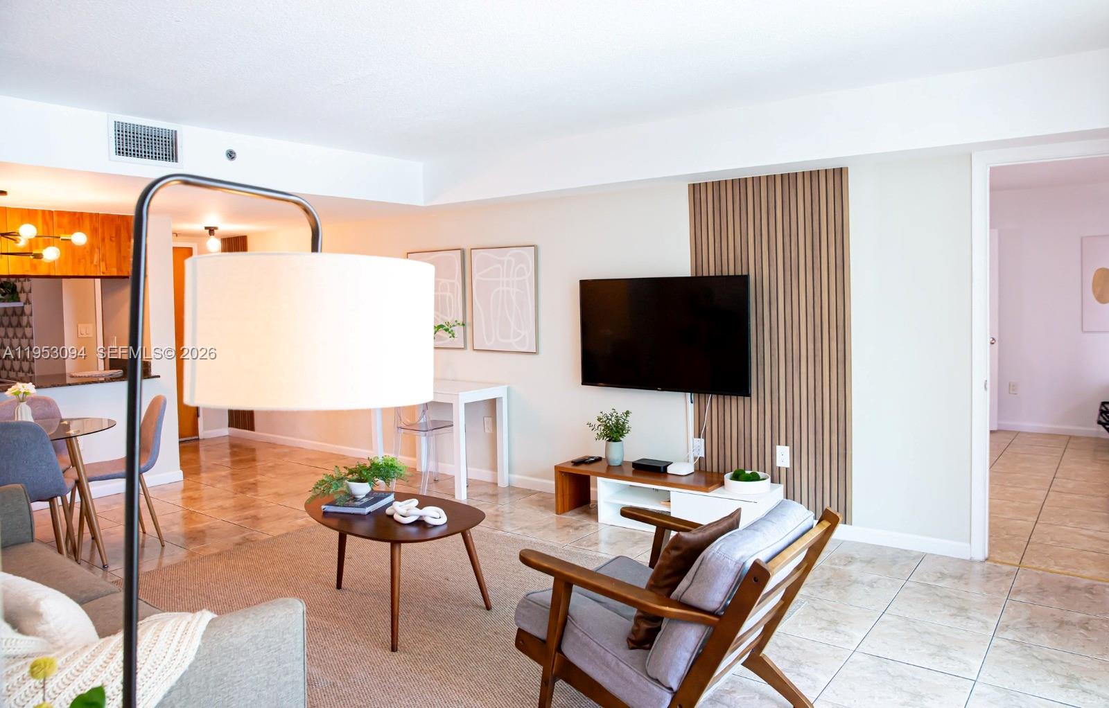 1200 Brickell Bay Dr #3215, Miami FL 33131