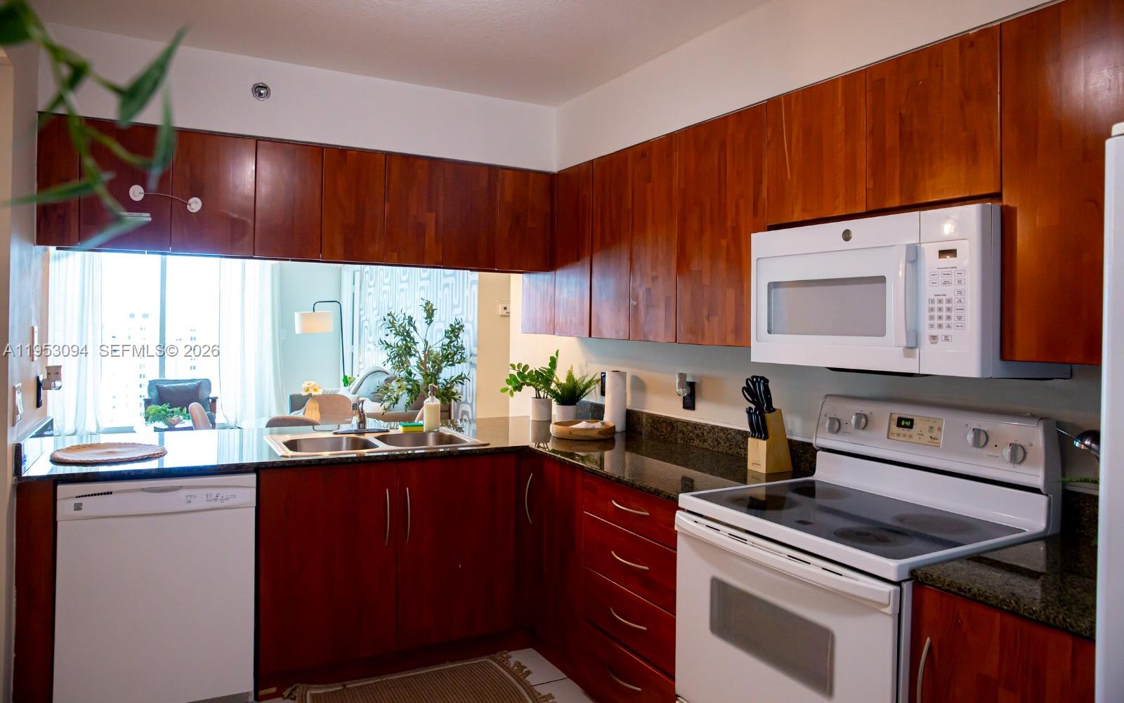 1200 Brickell Bay Dr #3215, Miami FL 33131