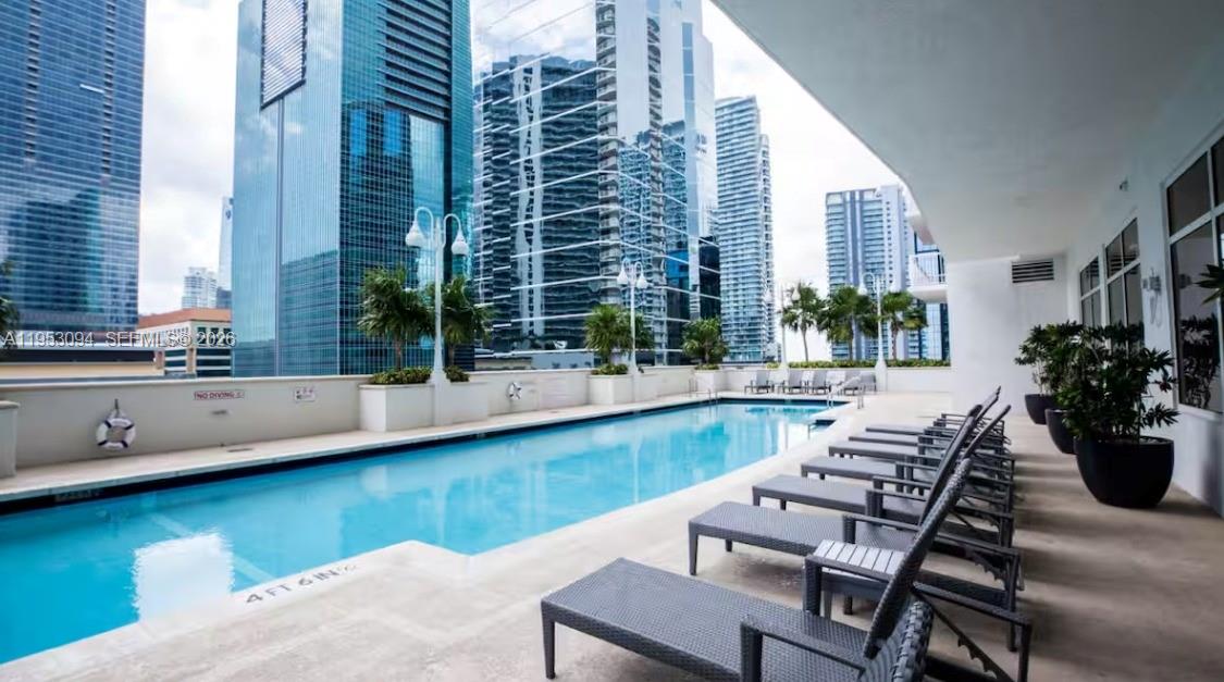 1200 Brickell Bay Dr #3215, Miami FL 33131
