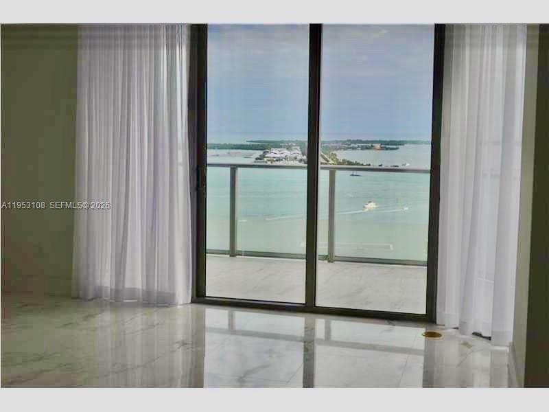 1300 Brickell Bay Dr #3302, Miami FL 33131