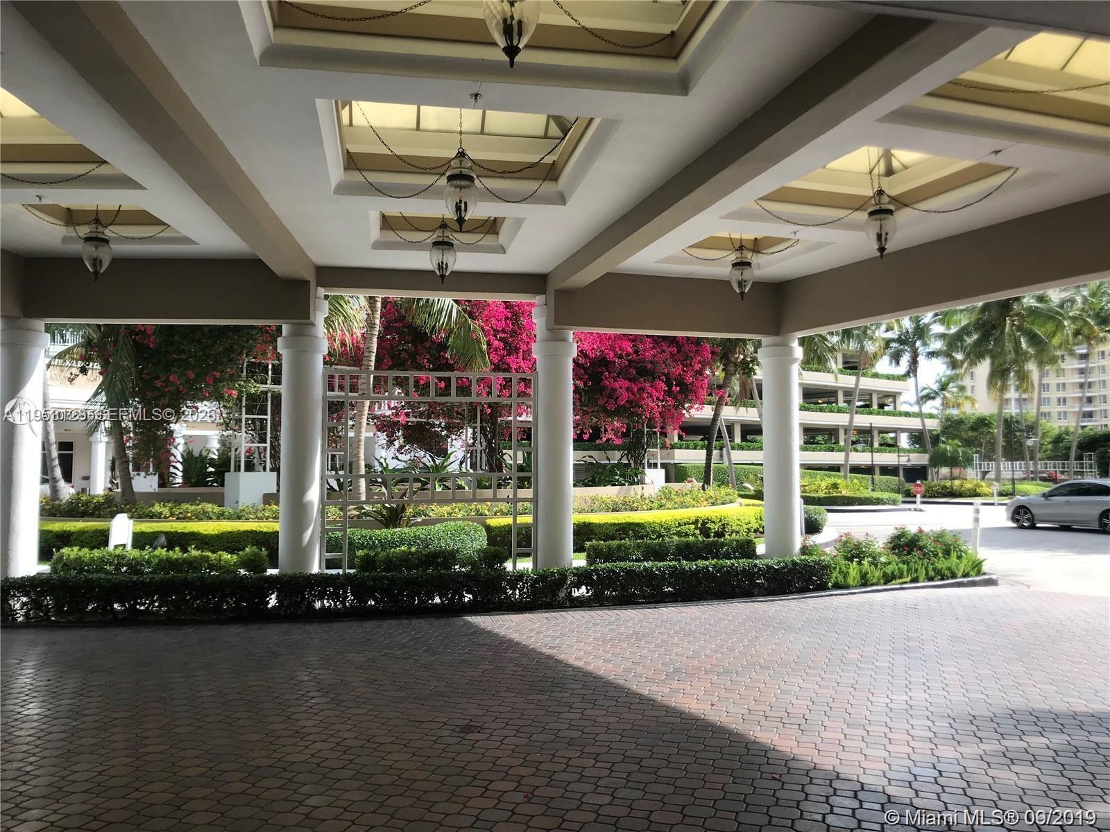 701 Brickell Key Blvd #2004, Miami FL 33131