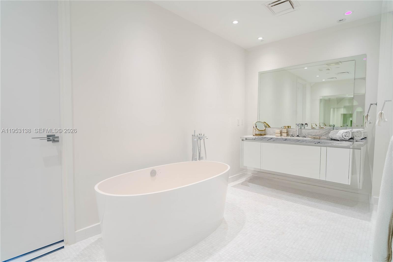 700 NE 26th Ter #2602, Miami FL 33137