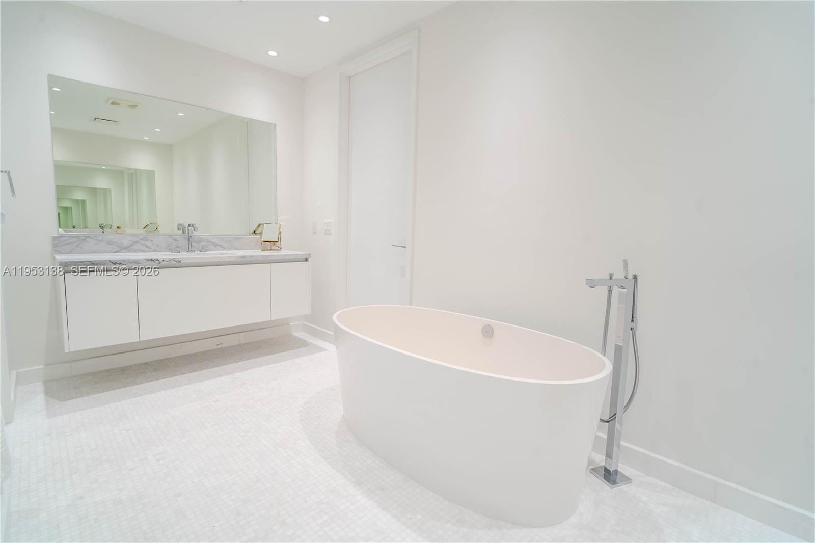 700 NE 26th Ter #2602, Miami FL 33137