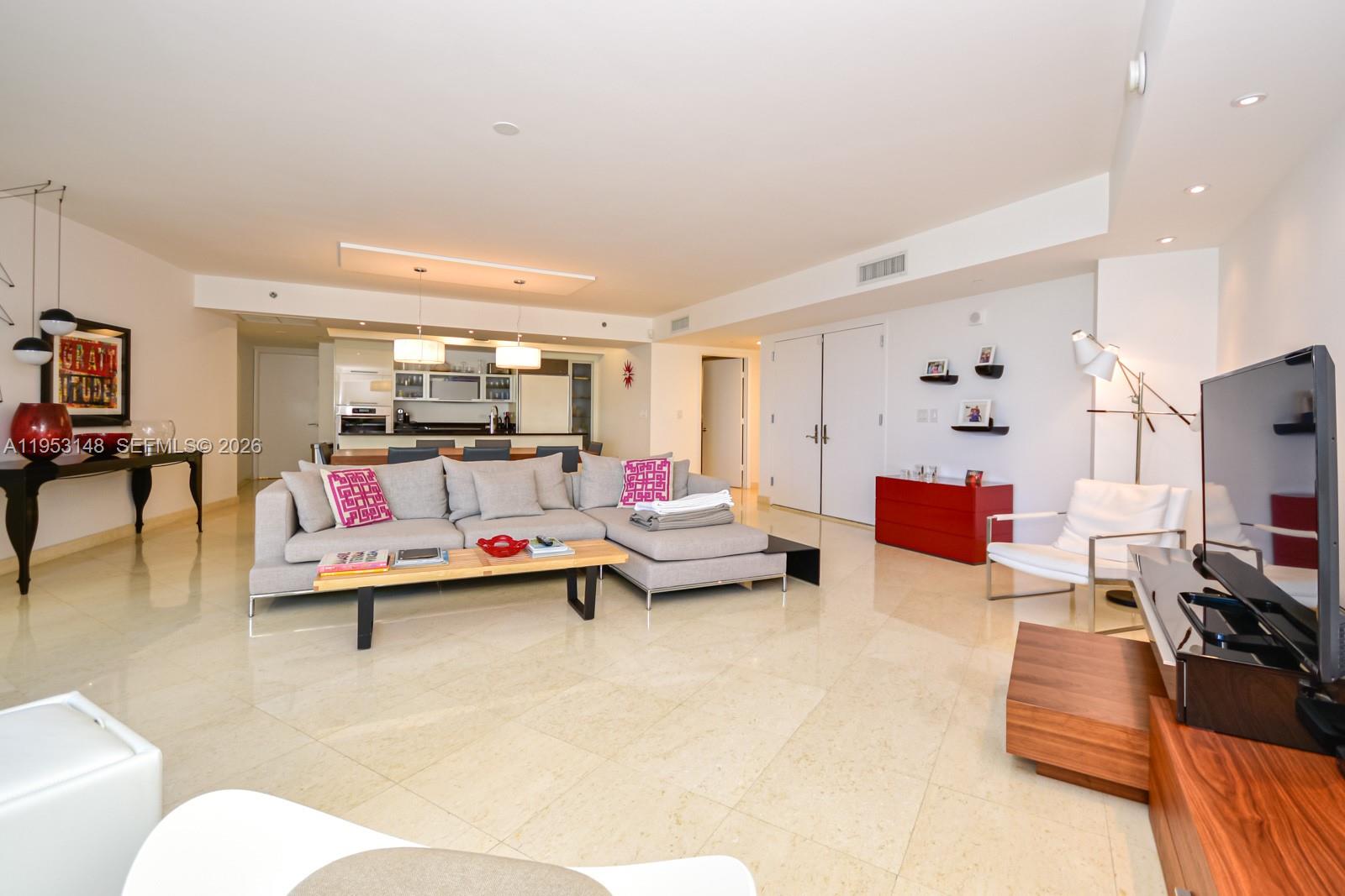 17201 Collins Ave #707, Sunny Isles Beach FL 33160