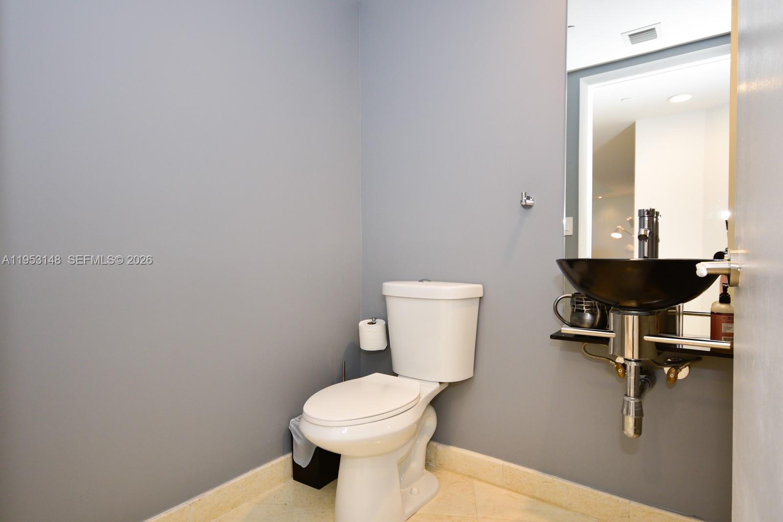 17201 Collins Ave #707, Sunny Isles Beach FL 33160