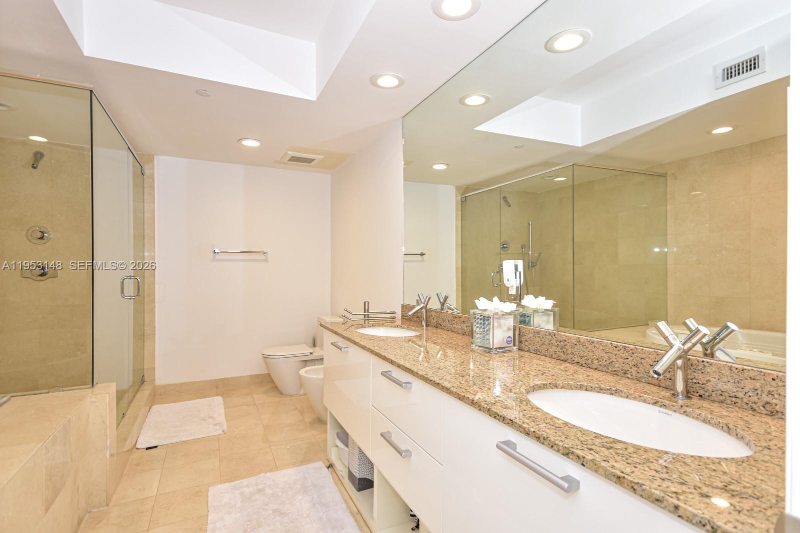 17201 Collins Ave #707, Sunny Isles Beach FL 33160